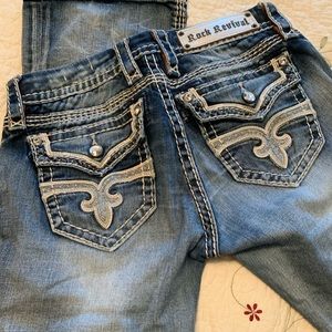 NWOT Rock Revival Dianeya Book cut 26/33